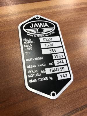 výrobní štítek (56)